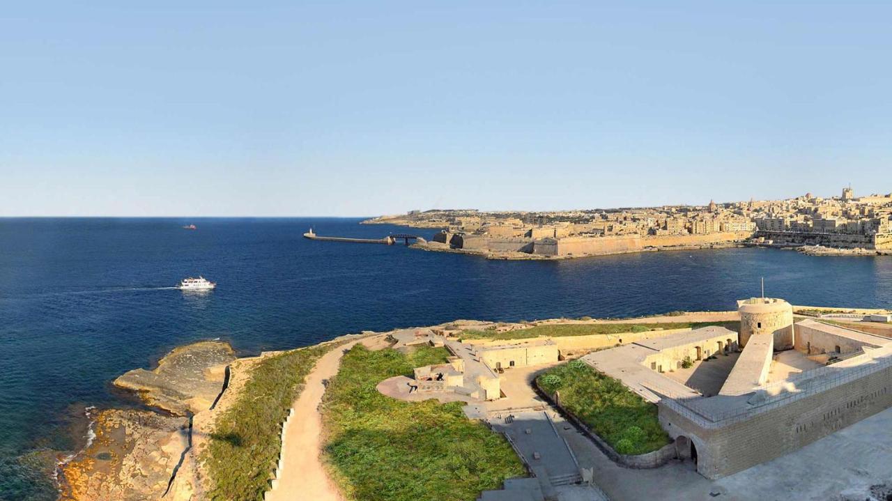 Modern Seaview In A Prime Location Sliema