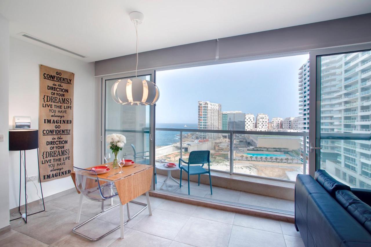 Modern Seaview In A Prime Location Apartment *