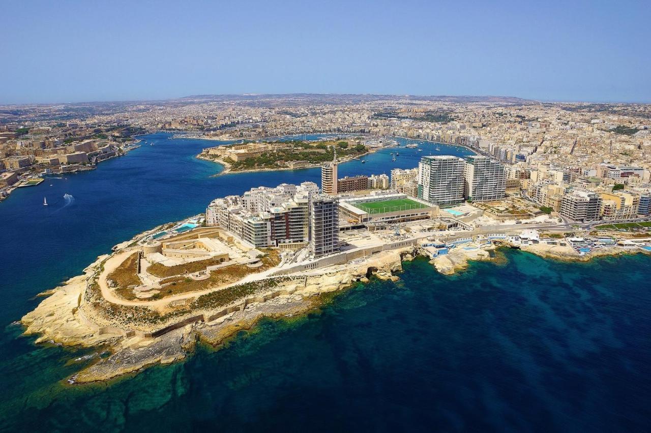 Modern Seaview In A Prime Location Sliema