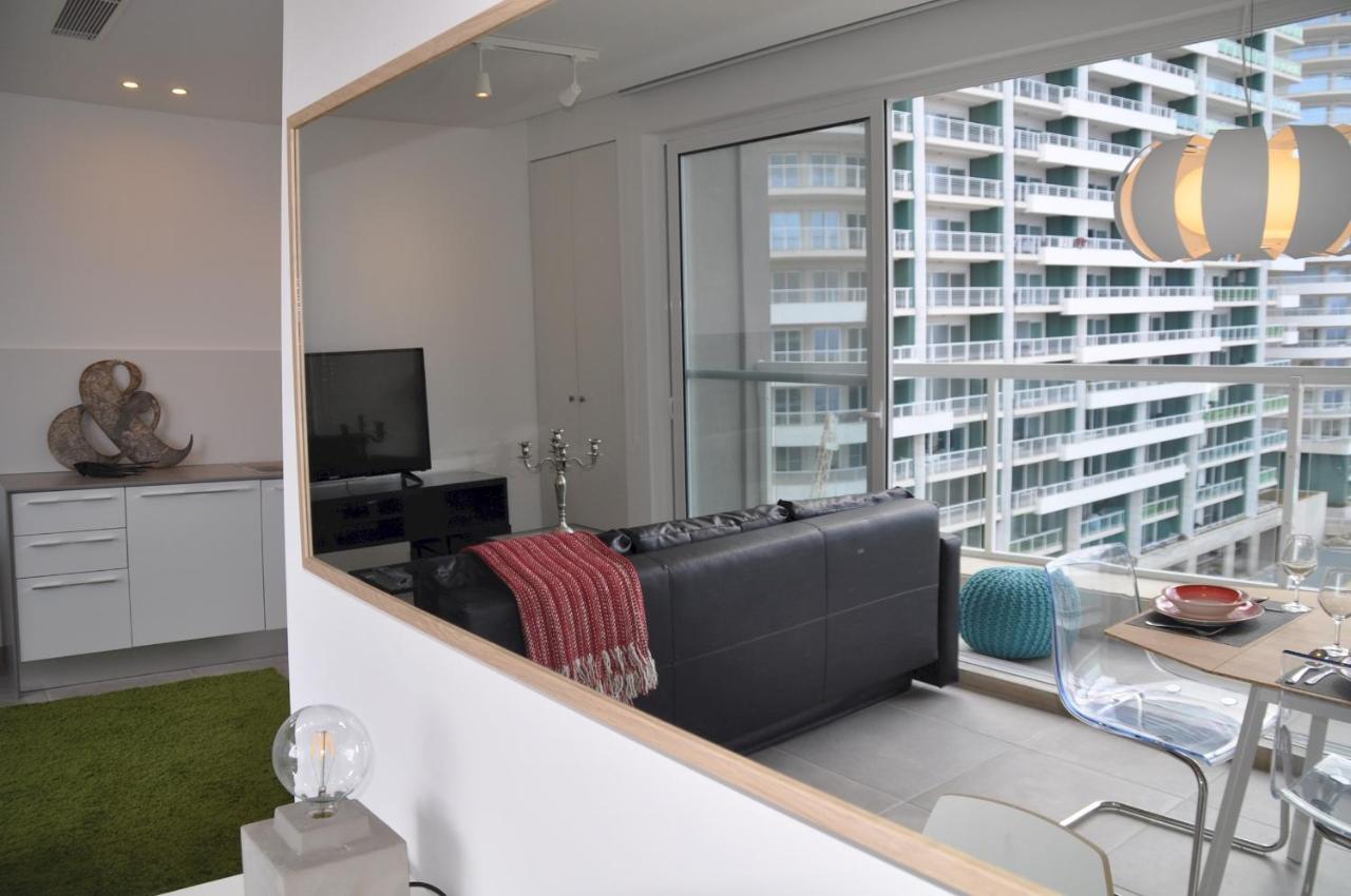 Modern Seaview In A Prime Location